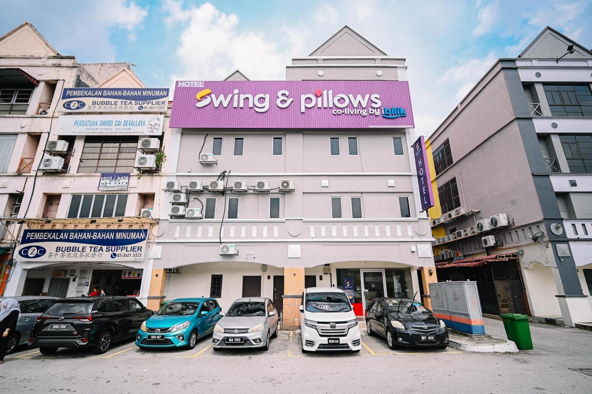Swing & Pillows - Sunway Pyramid Pj Петалинг-Джая Экстерьер фото
