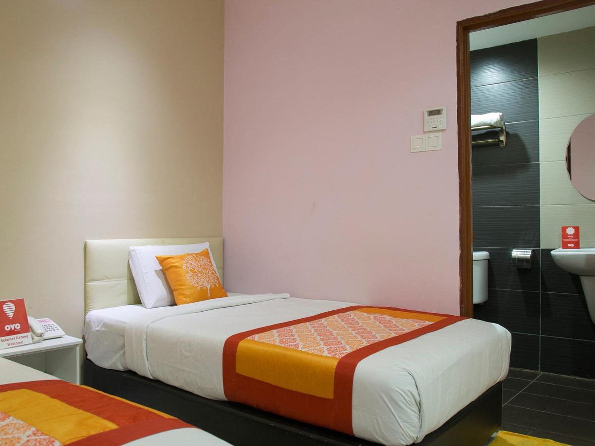 Swing & Pillows - Sunway Pyramid Pj Петалинг-Джая Экстерьер фото