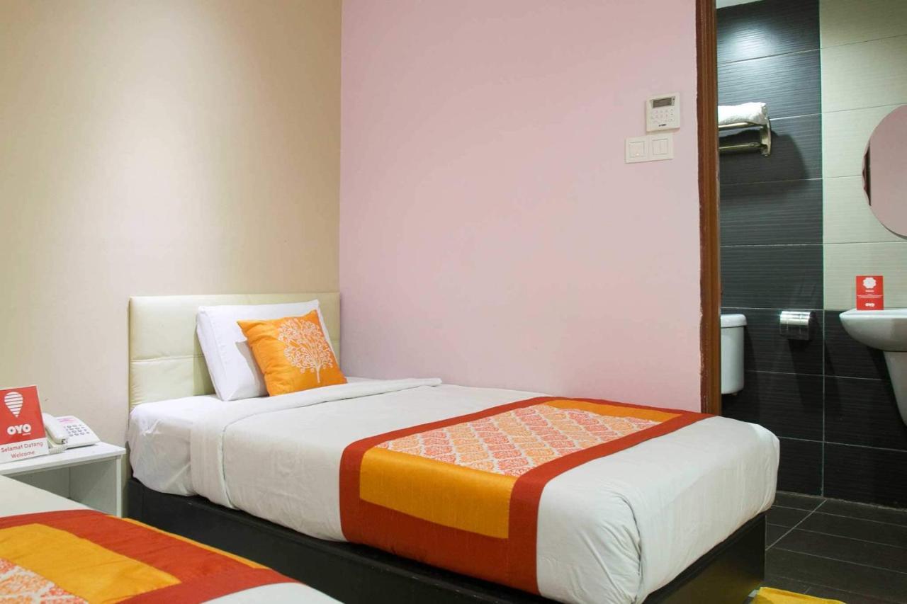 Swing & Pillows - Sunway Pyramid Pj Петалинг-Джая Экстерьер фото